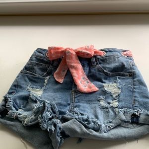 Altar’d state adorable jean shorts with ribbon belt